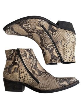Free People Leather Ankle Boots Snakeskin Size 7